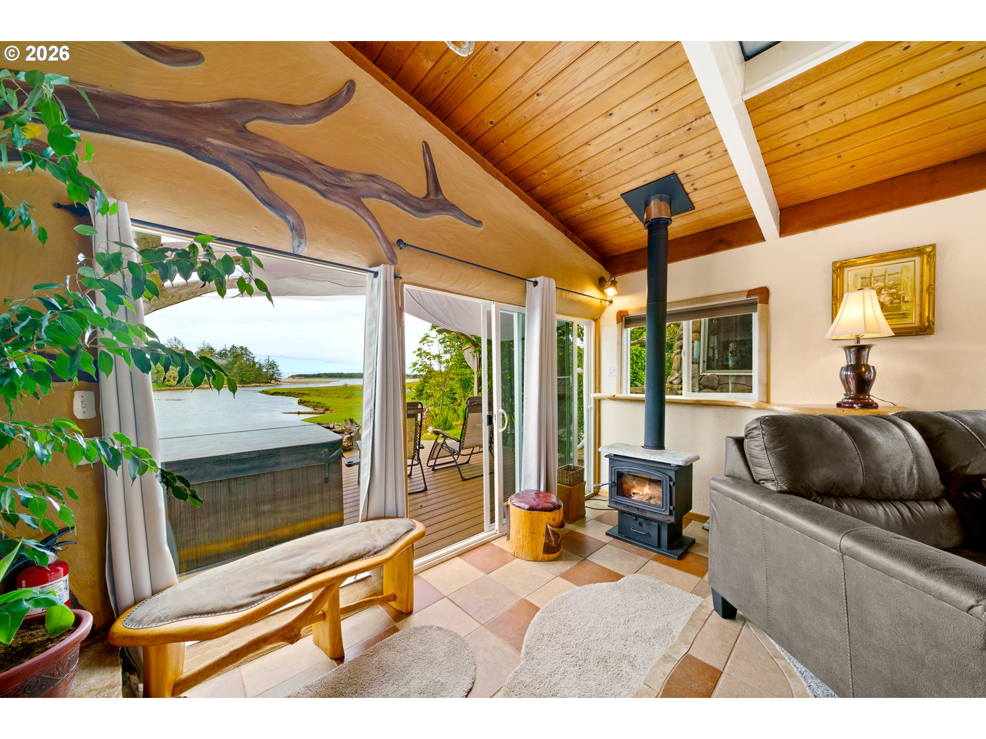 2674 Highway 101 Seaside, OR 97138 - Photo 9 of 48