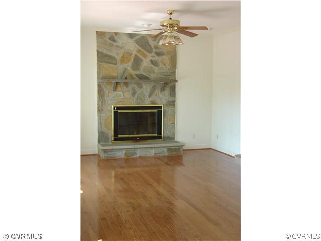 14311 Sylvan Ridge Road Chesterfield, VA 23838 - Photo 11 of 11 Den/Family/Great Room - Beautiful stone fireplace