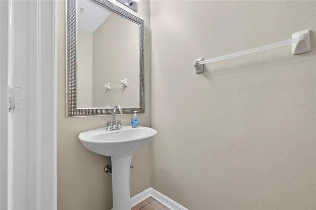 $235,000 | 3401 High Hampton Circle, Tampa, FL 33610