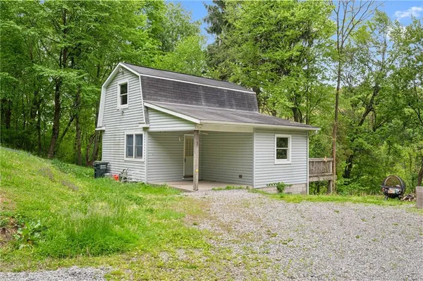 $165,000 | 1620 Clark Lane, Natrona Heights, PA 15065