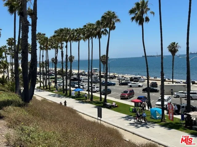 $1,925 | 1025 Locust Avenue, Unit 6, Long Beach, CA 90813