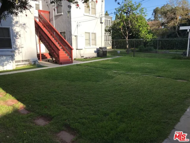 $1,925 | 1025 Locust Avenue, Unit 6, Long Beach, CA 90813