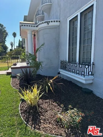 $1,925 | 1025 Locust Avenue, Unit 6, Long Beach, CA 90813