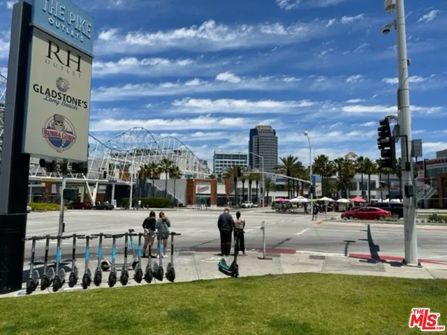 $1,925 | 1025 Locust Avenue, Unit 6, Long Beach, CA 90813