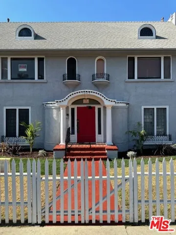 $1,925 | 1025 Locust Avenue, Unit 6, Long Beach, CA 90813