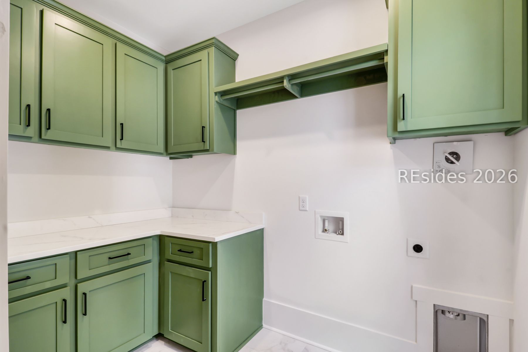 10 Oldfield Village Road Bluffton, SC 29909 - Photo 32 of 87 Laundry Room