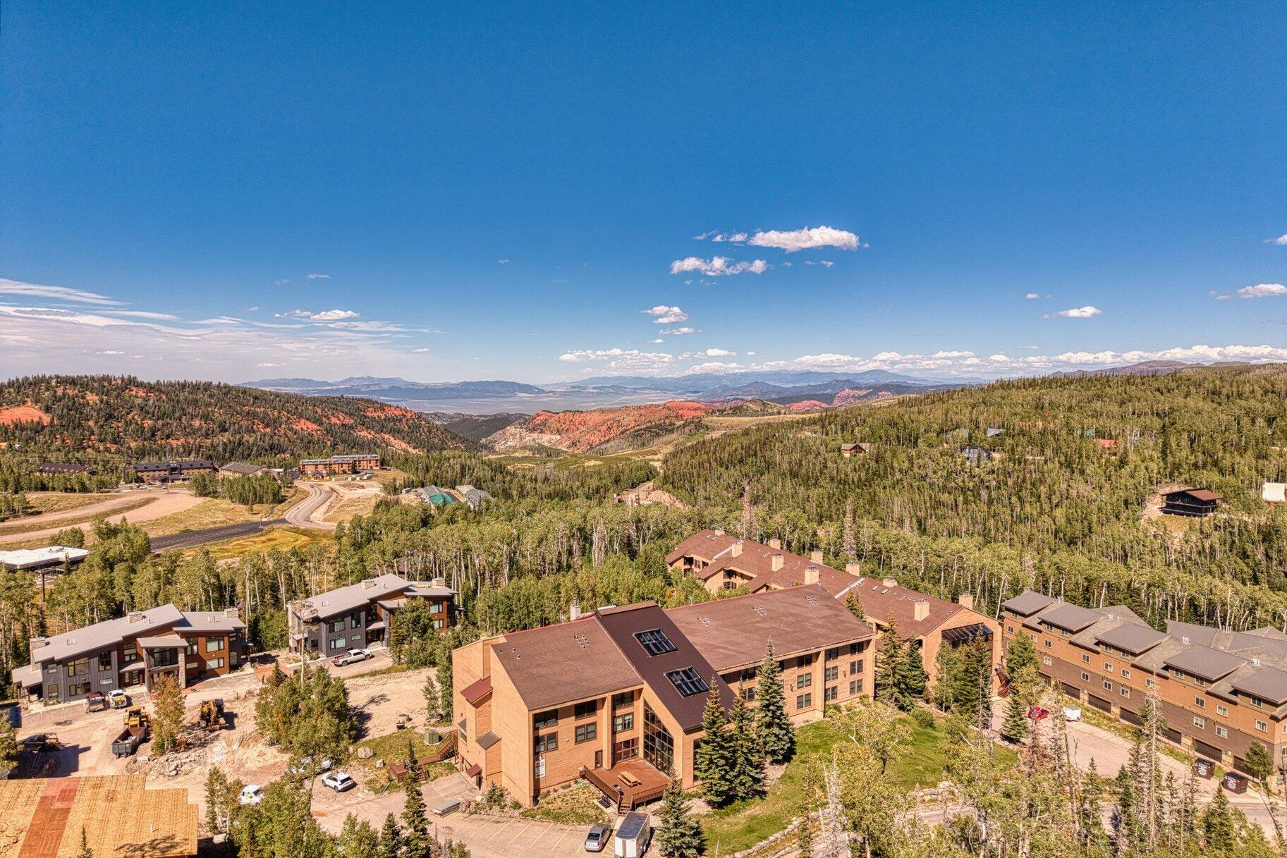 150 Ridgeview Street, Unit 128 Brian Head, UT 84719 - Photo 40 of 47 043_z0013_d_hdr_937