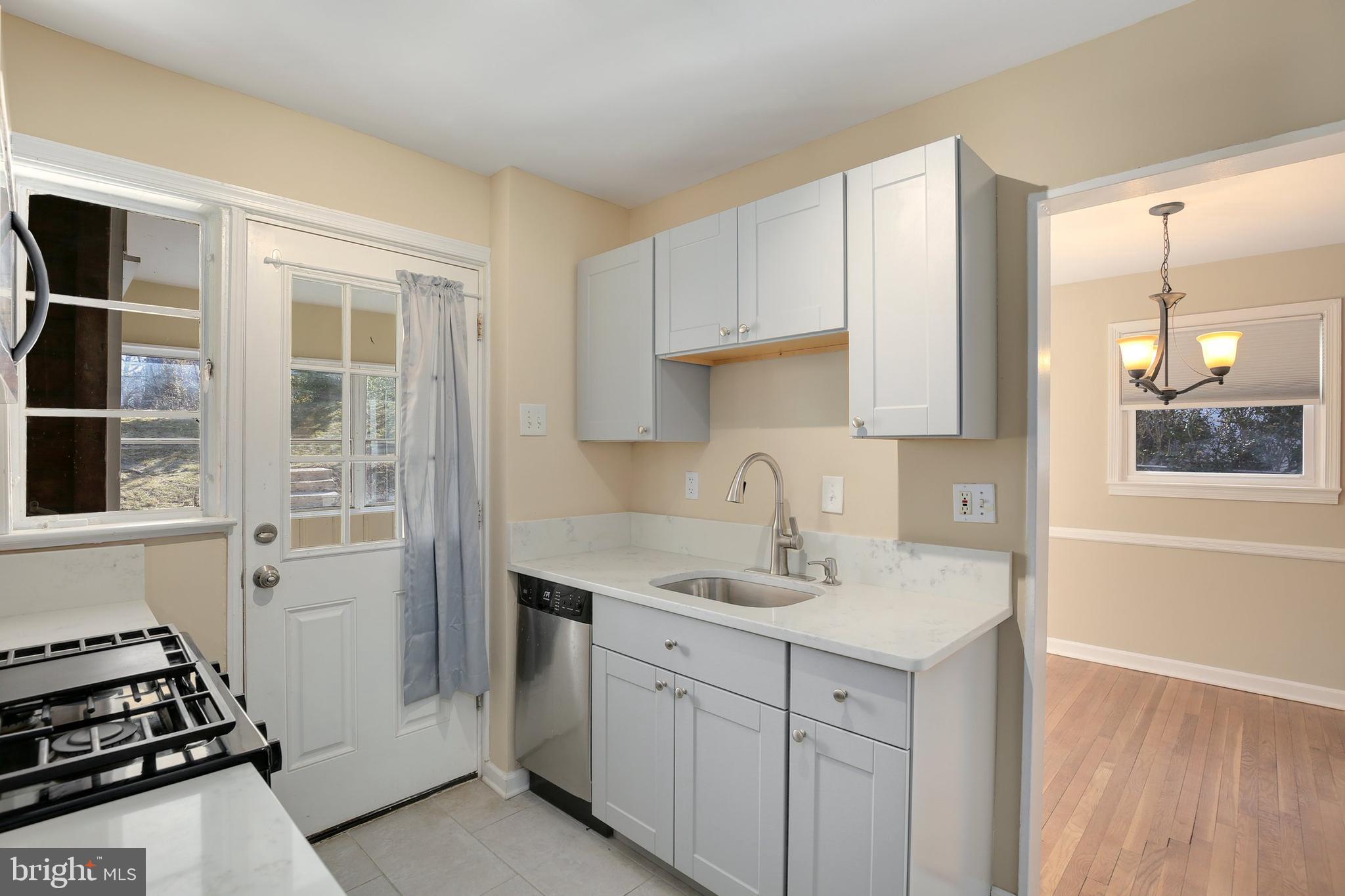 12061 Claridge Road Silver Spring, MD 20902 - Photo 11 of 35