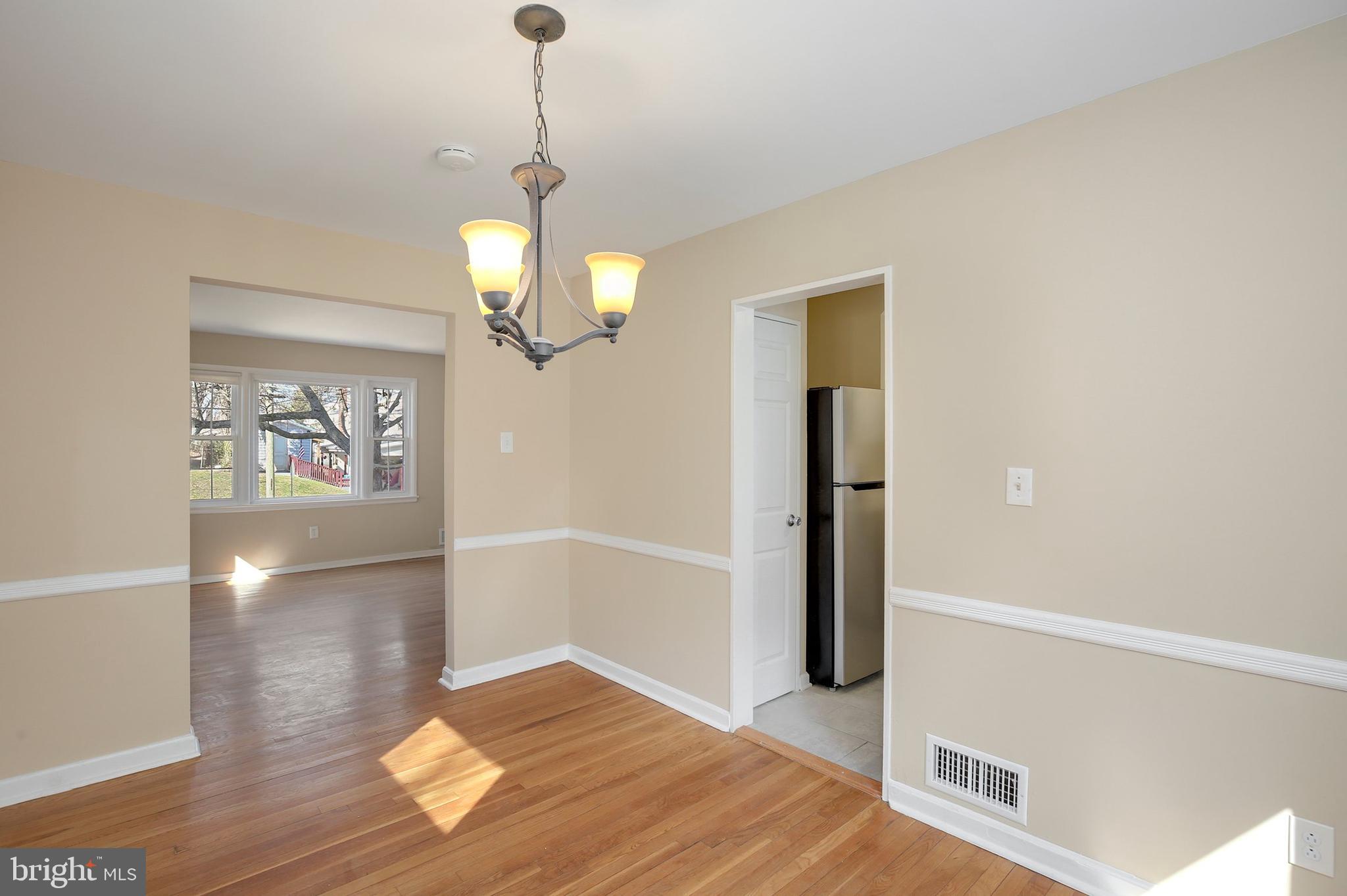 12061 Claridge Road Silver Spring, MD 20902 - Photo 7 of 35