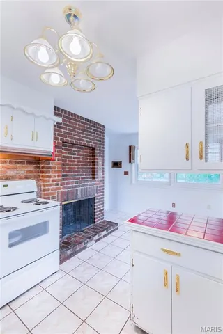 $199,900 | 4813 Seine Drive, Godfrey, IL 62035