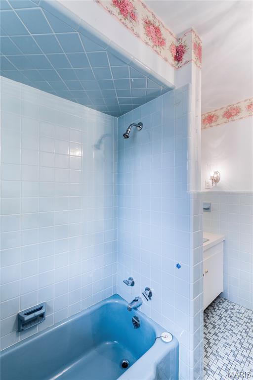 4813 Seine Drive Godfrey, IL 62035 - Photo 32 of 54