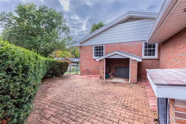 $199,900 | 4813 Seine Drive, Godfrey, IL 62035