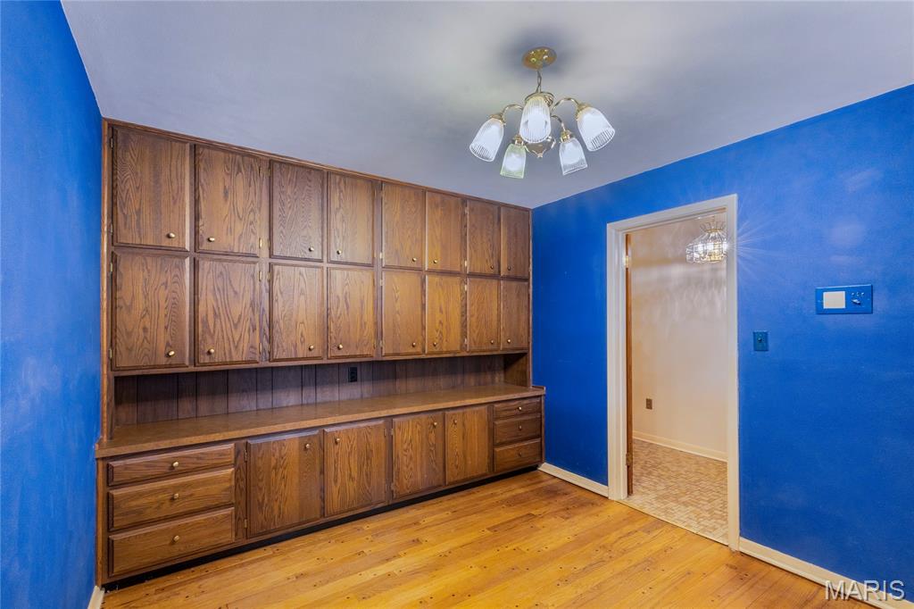 4813 Seine Drive Godfrey, IL 62035 - Photo 9 of 54