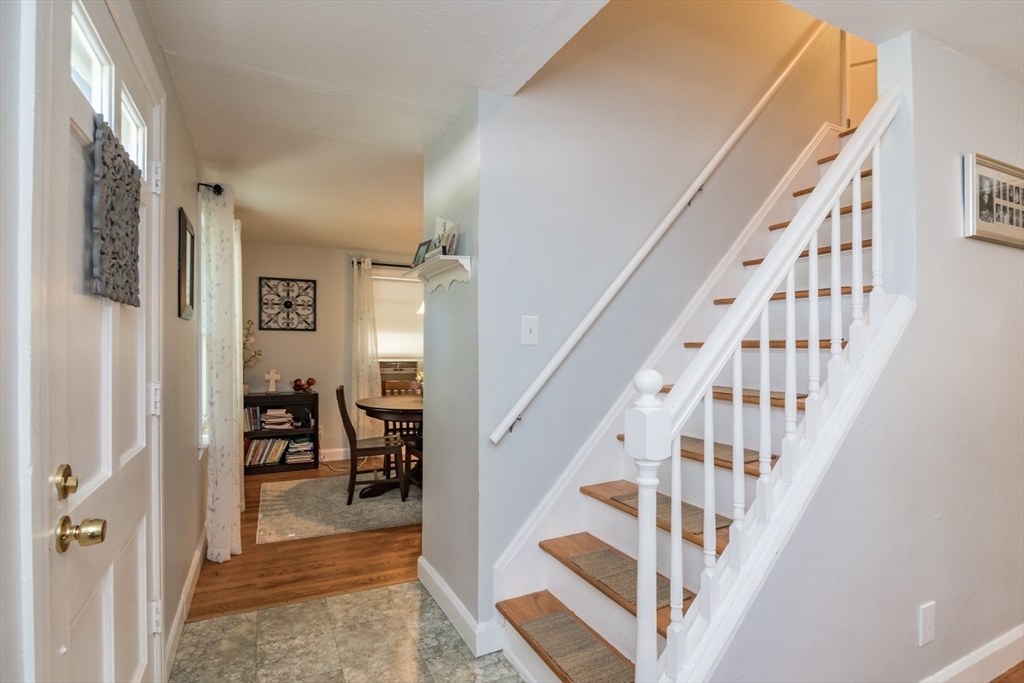 222 Plumtree Road Springfield, MA 01118 - Photo 11 of 22