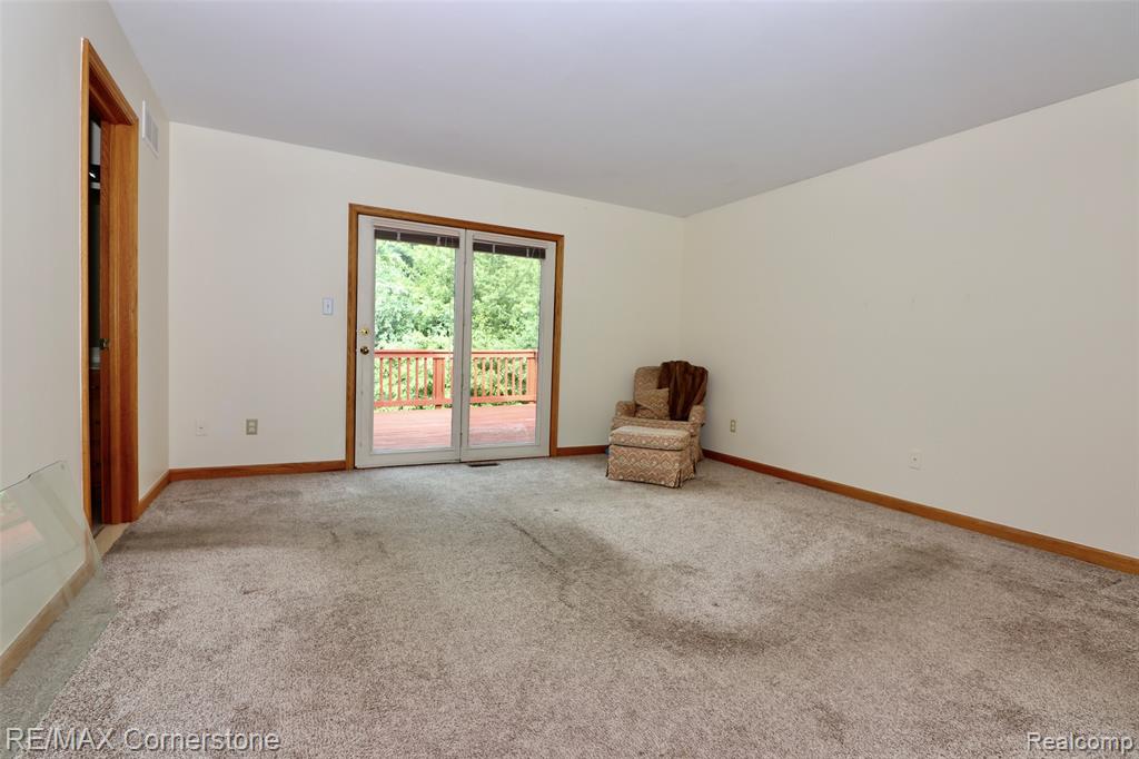 3064 Rivers Edge Drive Wayne, MI 48184 - Photo 16 of 28 Gallery Image 16