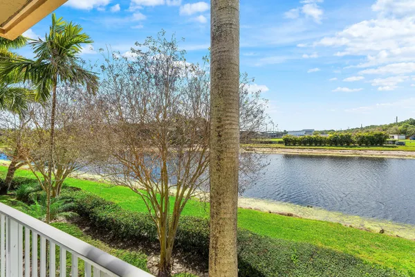 $4,000 | 4931 Bonsai Circle, Unit 201, Palm Beach Gardens, FL 33418