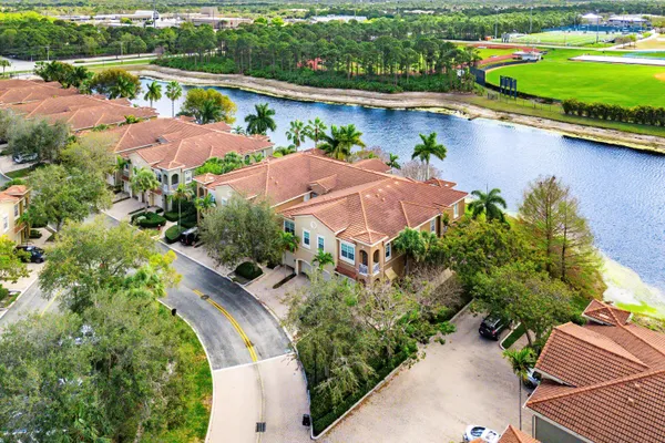 $4,000 | 4931 Bonsai Circle, Unit 201, Palm Beach Gardens, FL 33418