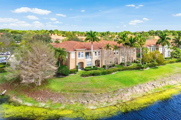 $4,000 | 4931 Bonsai Circle, Unit 201, Palm Beach Gardens, FL 33418