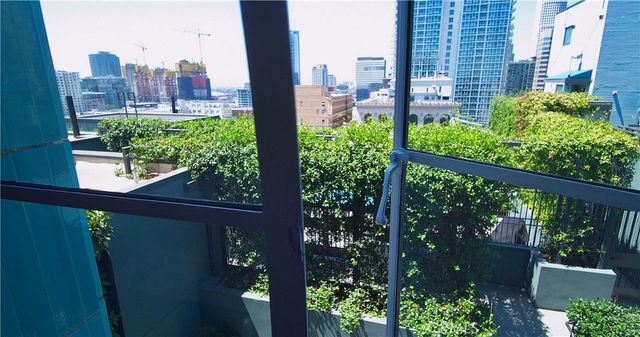 $2,400,000 | 849 South Broadway, Unit 1 PH, Los Angeles, CA 90014