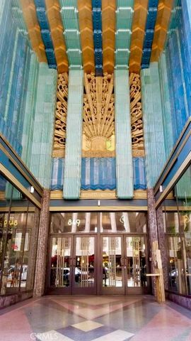 $2,400,000 | 849 South Broadway, Unit 1 PH, Los Angeles, CA 90014