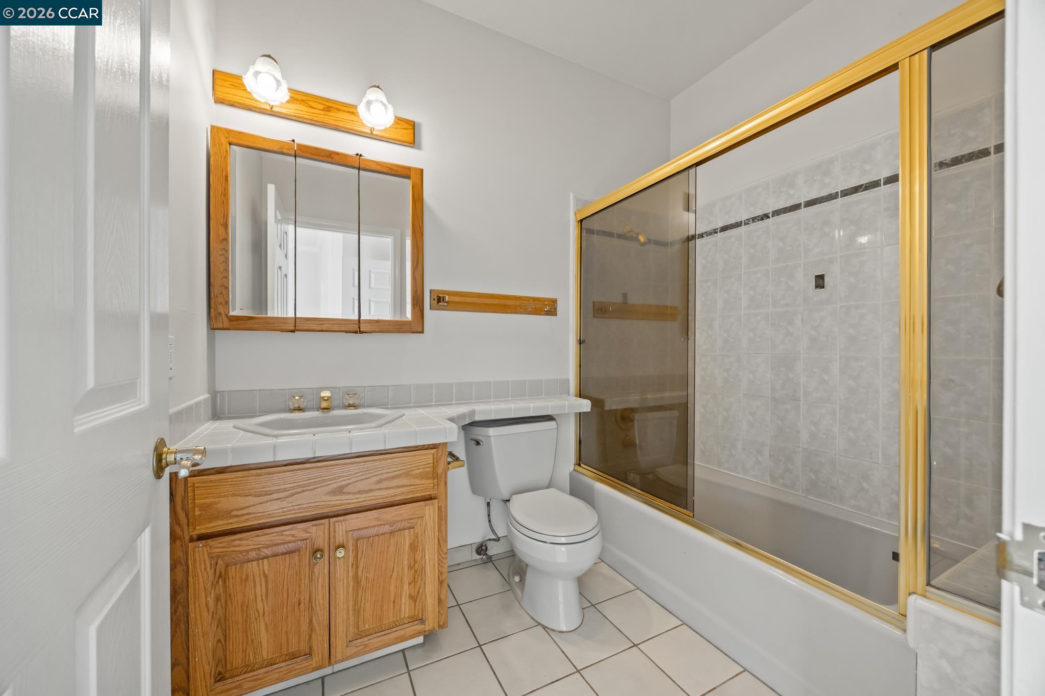 5910 Chabot Road Oakland, CA 94618 - Photo 20 of 45