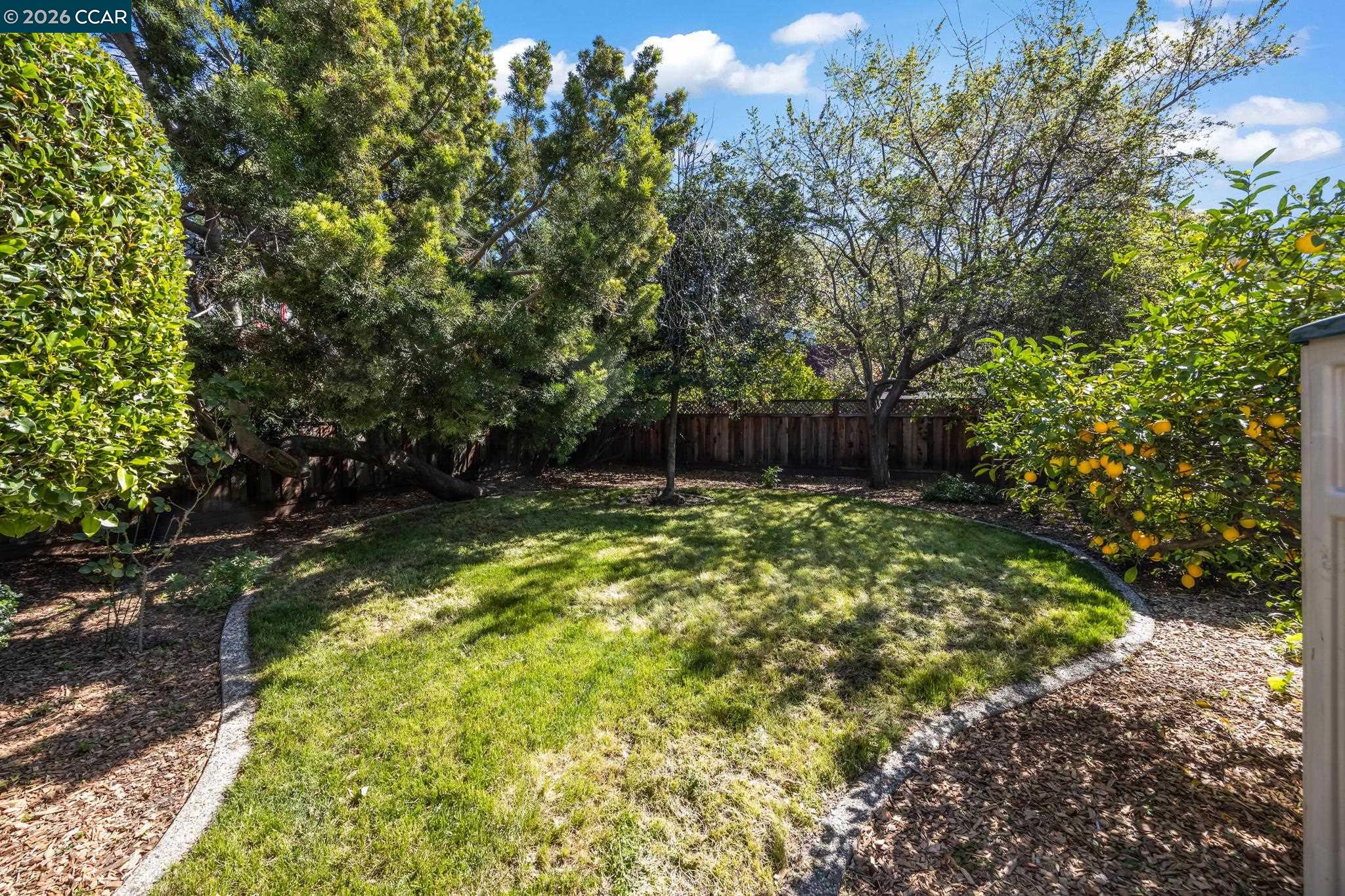 5910 Chabot Road Oakland, CA 94618 - Photo 41 of 45