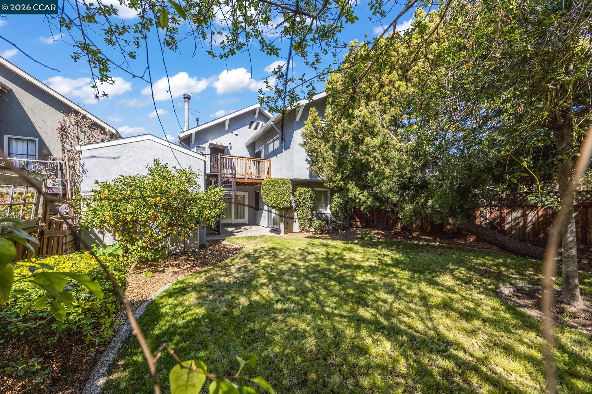 5910 Chabot Road Oakland, CA 94618 - Photo 44 of 45