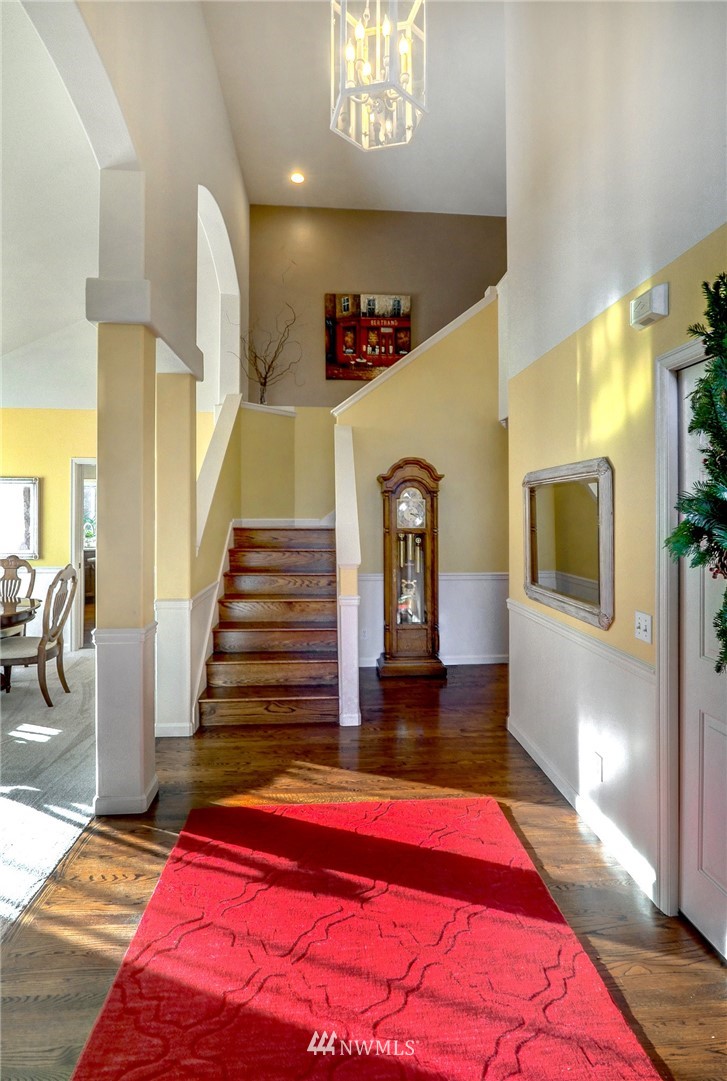19218 Meridian Place West Bothell, WA 98012 - Photo 2 of 40