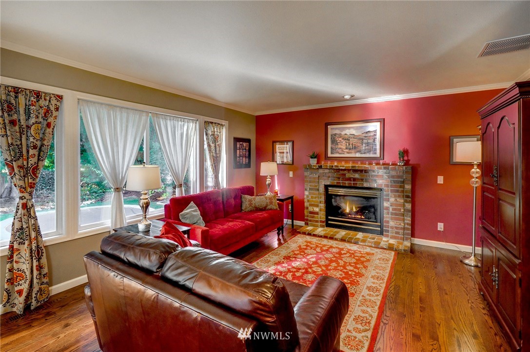 19218 Meridian Place West Bothell, WA 98012 - Photo 16 of 40