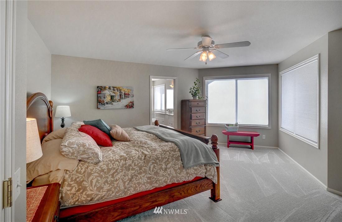 19218 Meridian Place West Bothell, WA 98012 - Photo 23 of 40