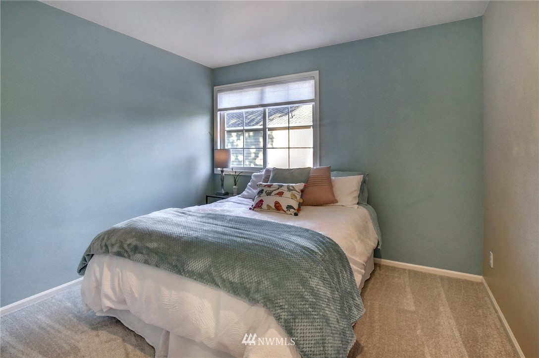 19218 Meridian Place West Bothell, WA 98012 - Photo 29 of 40