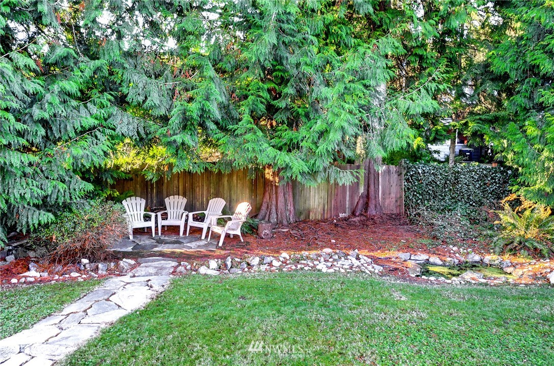 19218 Meridian Place West Bothell, WA 98012 - Photo 39 of 40