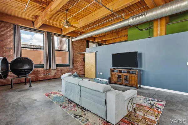 $300,000 | 901 Washington Avenue, Unit 309, St. Louis, MO 63101