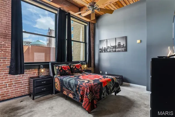 $300,000 | 901 Washington Avenue, Unit 309, St. Louis, MO 63101