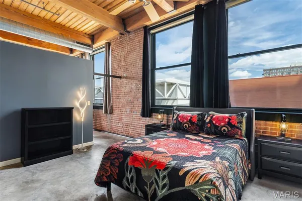$300,000 | 901 Washington Avenue, Unit 309, St. Louis, MO 63101