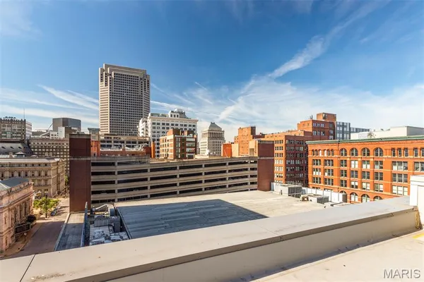 $300,000 | 901 Washington Avenue, Unit 309, St. Louis, MO 63101