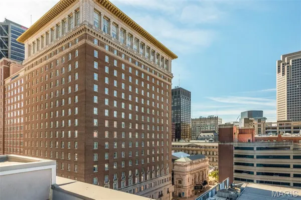 $300,000 | 901 Washington Avenue, Unit 309, St. Louis, MO 63101