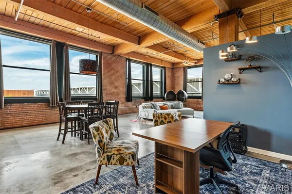 $300,000 | 901 Washington Avenue, Unit 309, St. Louis, MO 63101