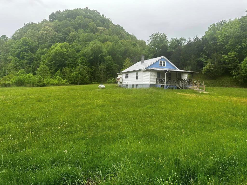 452 Birmingham Road Cedar Bluff, VA 24609 - Photo 1 of 1 Gallery Image 1