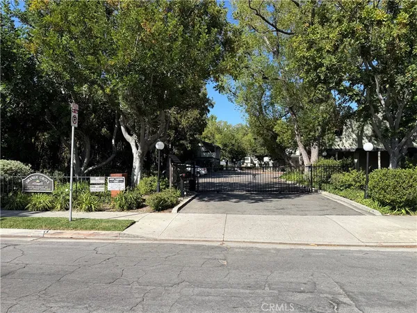 $550,000 | 586 North Orange Grove Boulevard, Pasadena, CA 91103