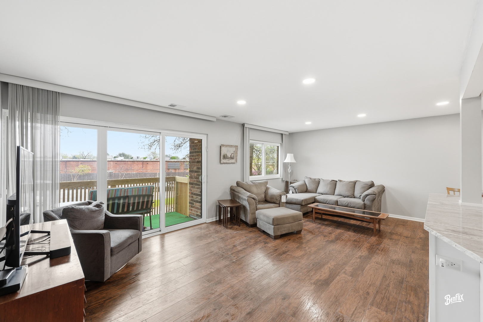 925 Spring Hill Drive, Unit 212 Northbrook, IL 60062 - Photo 5 of 16