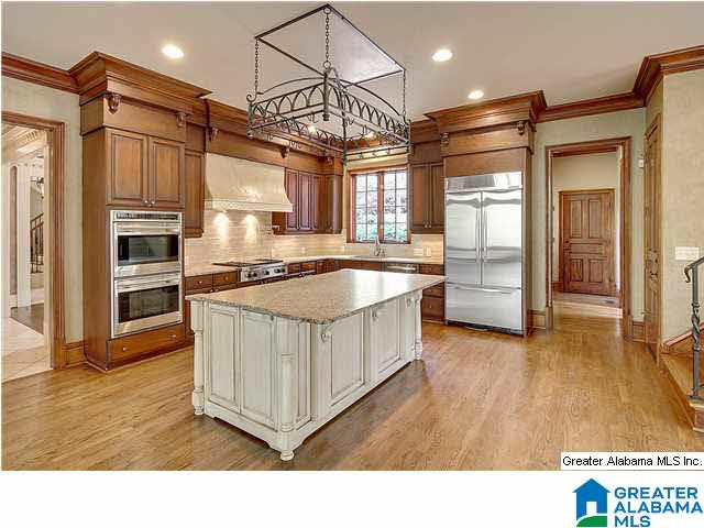 2050 Country Ridge Place Birmingham, AL 35243 - Photo 7 of 24