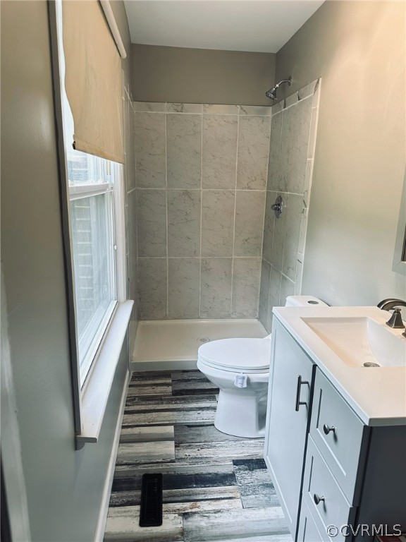 6039 Old Nottoway Road Crewe, VA 23930 - Photo 21 of 46 a bathroom with a sink toilet and shower