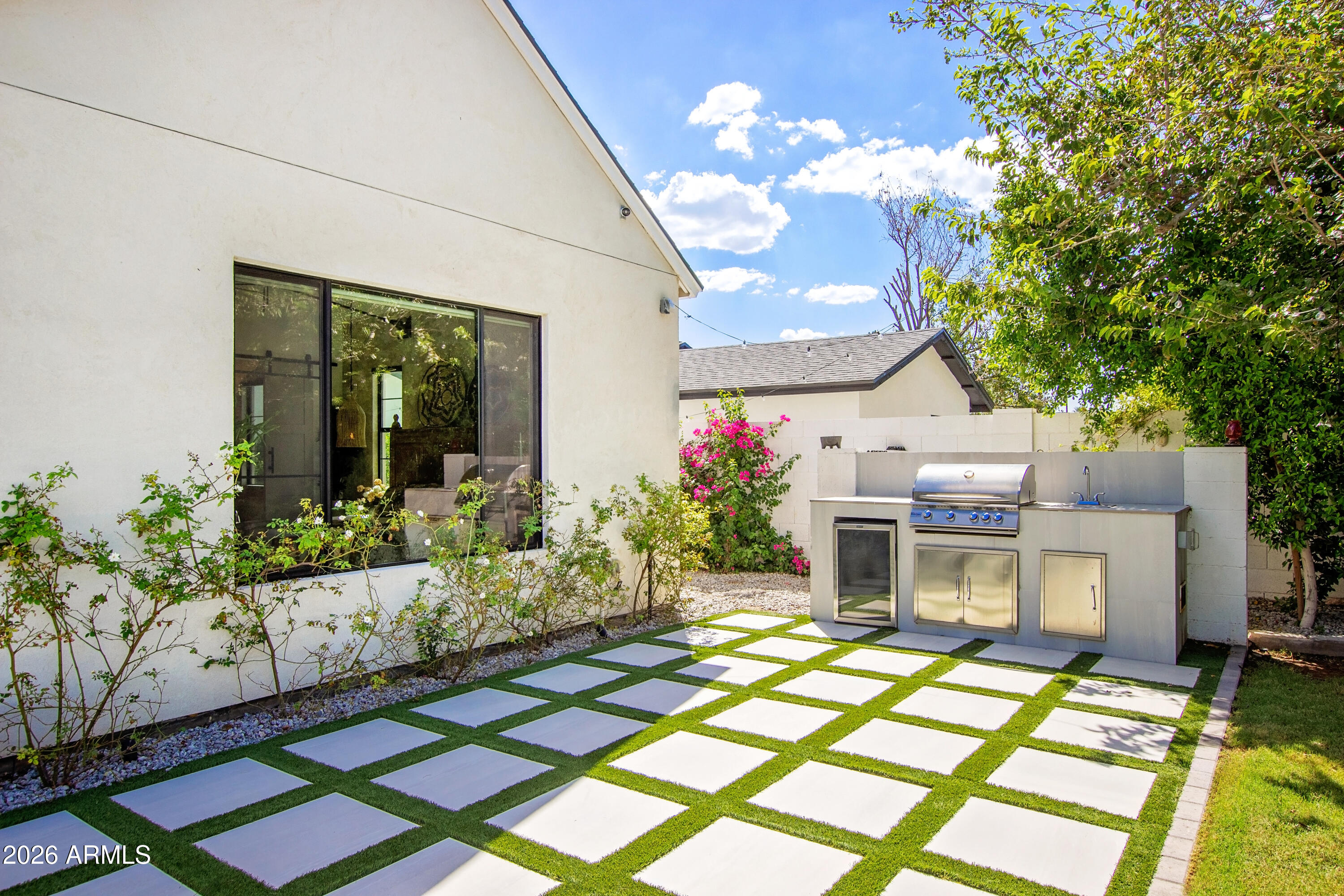 2912 East Pierson Street Phoenix, AZ 85016 - Photo 61 of 86 a view of a house with a patio