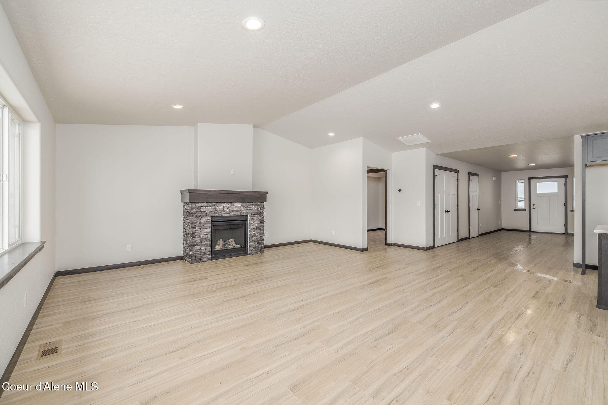 12132 North Lennon Lane Rathdrum, ID 83858 - Photo 6 of 29 11_IMG_1525-HDR_FullResolution