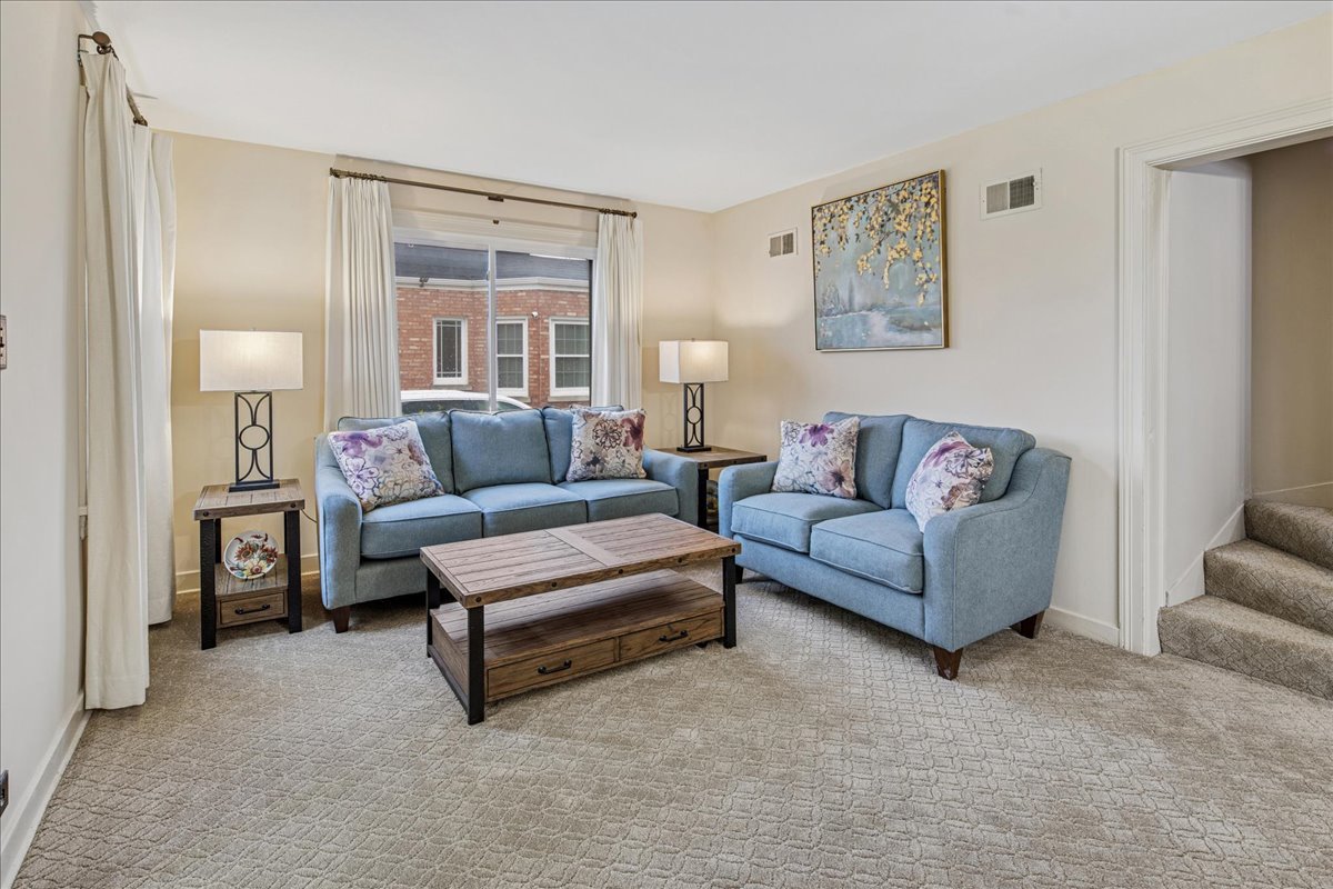 7531 West Cleveland Street Niles, IL 60714 - Photo 11 of 27