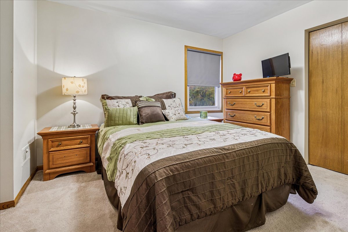 7531 West Cleveland Street Niles, IL 60714 - Photo 14 of 27