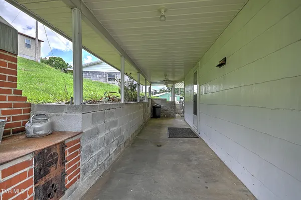 $315,700 | 289 Hilton Road, Gate City, VA 24251