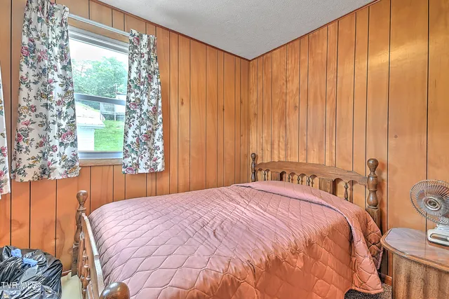 $315,700 | 289 Hilton Road, Gate City, VA 24251