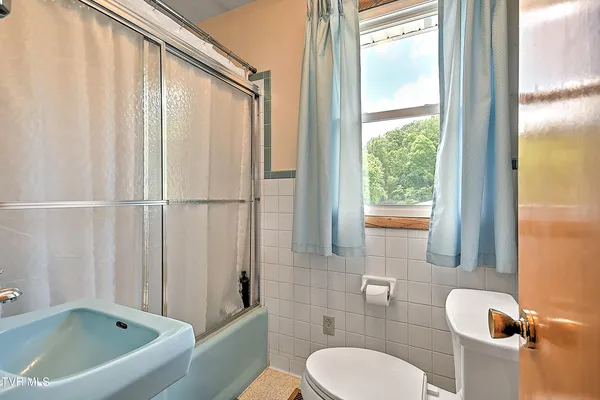 $315,700 | 289 Hilton Road, Gate City, VA 24251